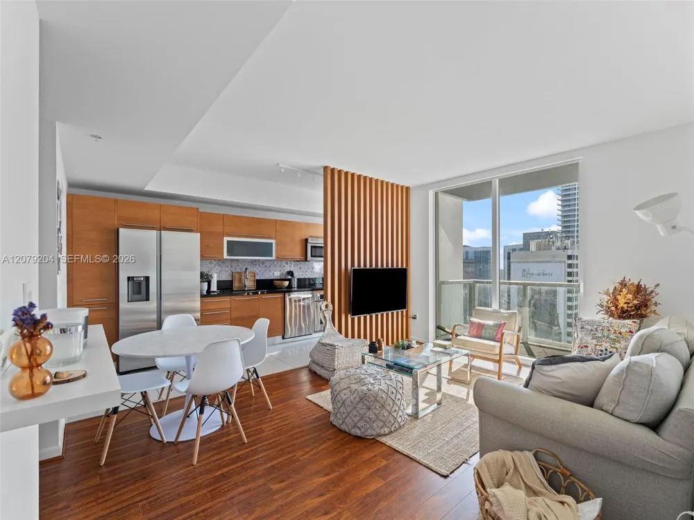 244 Biscayne Blvd #3105 Miami, FL 33132