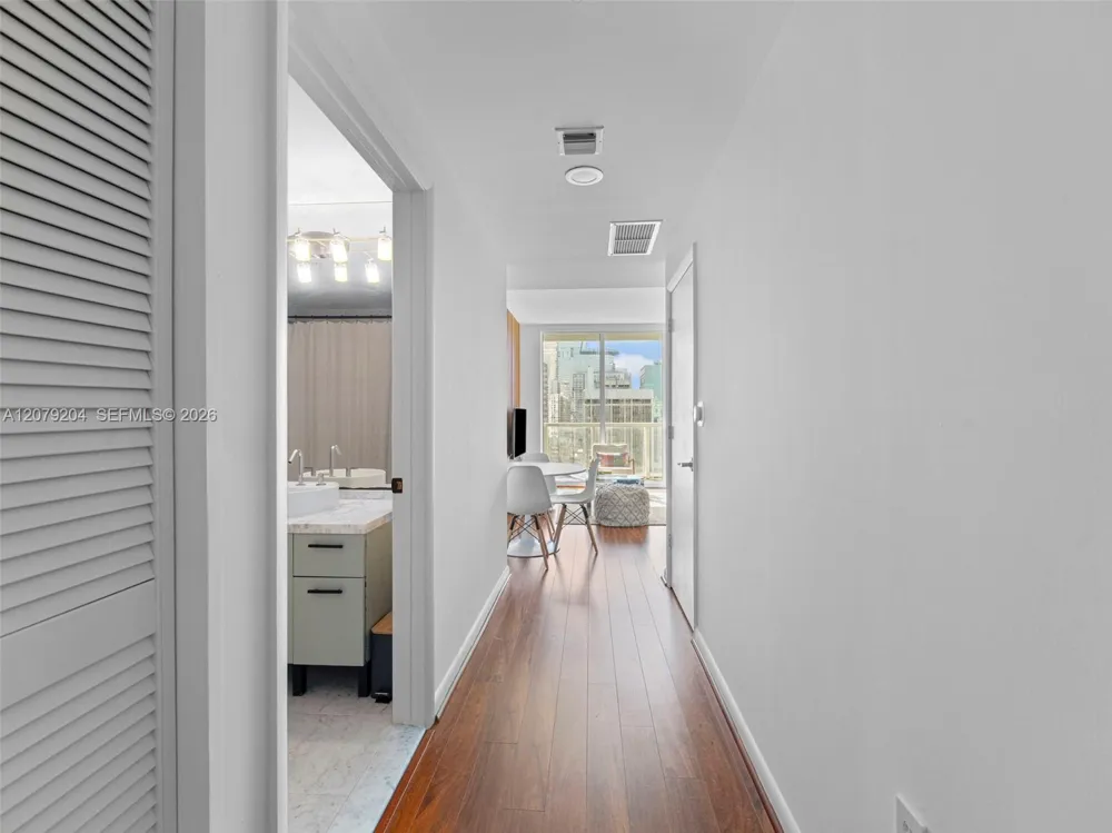 244 Biscayne Blvd #3105 Miami, FL 33132