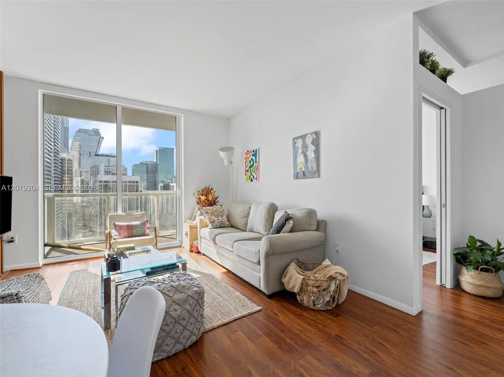 244 Biscayne Blvd #3105 Miami, FL 33132