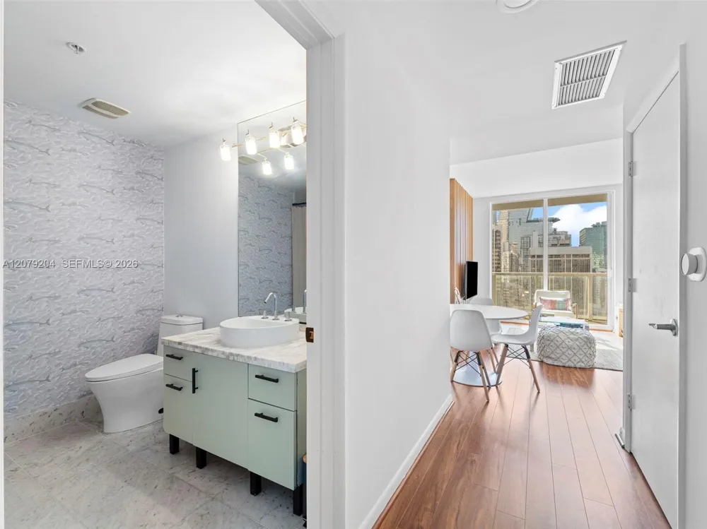 244 Biscayne Blvd #3105 Miami, FL 33132