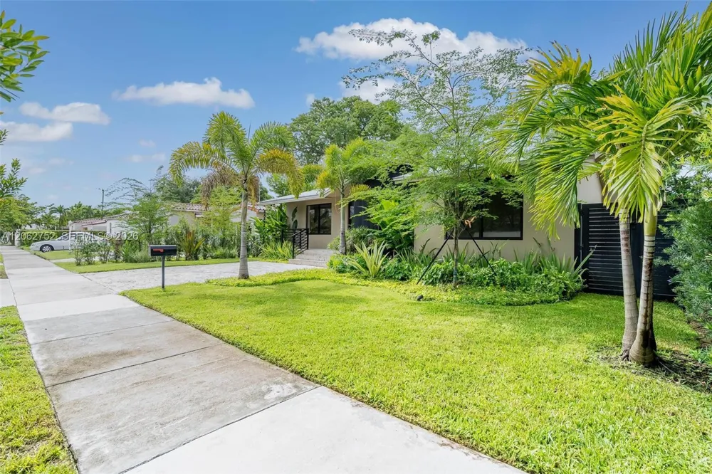 2434 SW 19th St Miami, FL 33145
