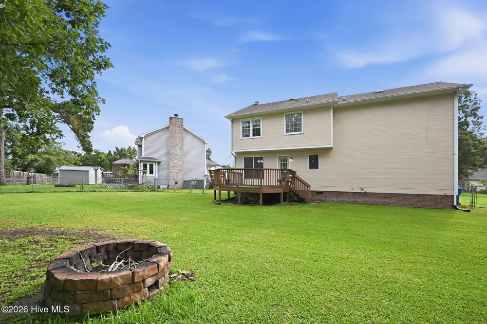120 Woodbridge Court Jacksonville, NC 28540