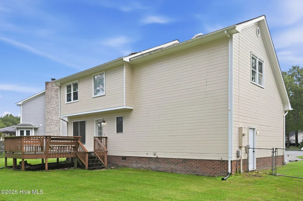 120 Woodbridge Court Jacksonville, NC 28540