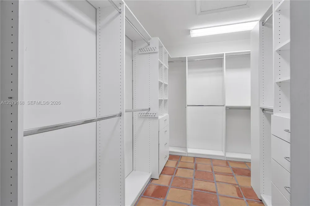 1015 SE 11th Ct Fort Lauderdale, FL 33316