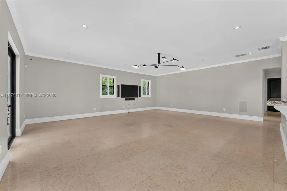 7641 SW 59th Ct South Miami, FL 33143