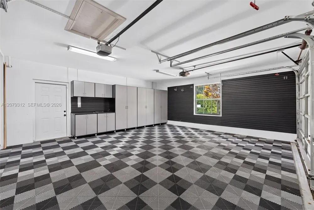 7641 SW 59th Ct South Miami, FL 33143