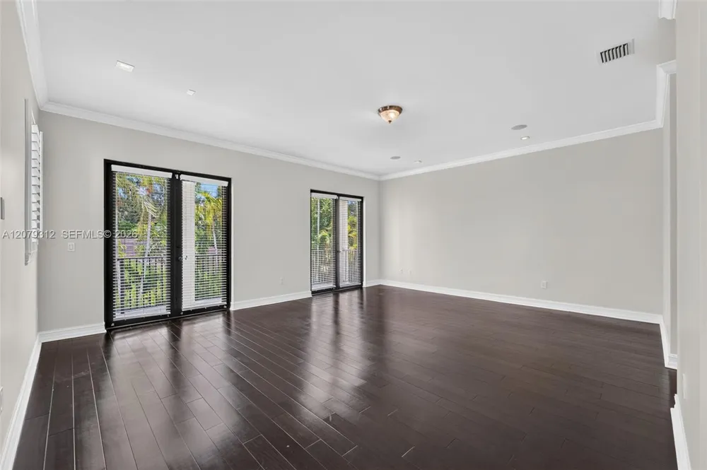 7641 SW 59th Ct South Miami, FL 33143