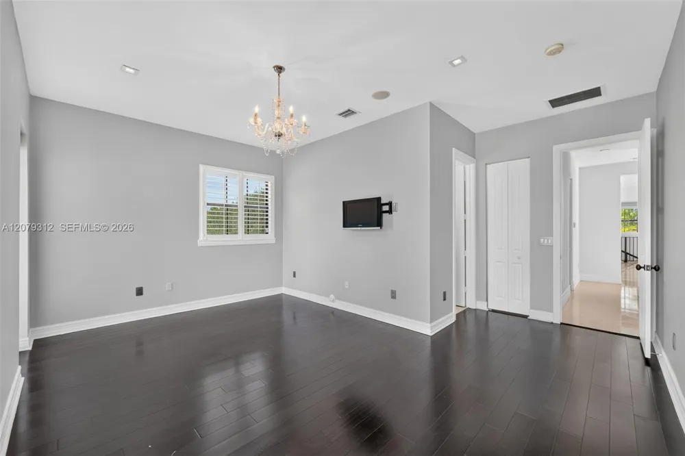 7641 SW 59th Ct South Miami, FL 33143