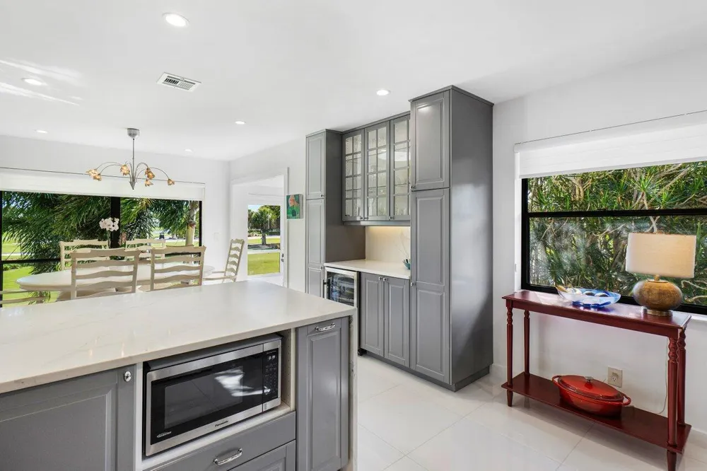 3735 Quail Ridge Drive #Bobwhite C Boynton Beach, FL 33436