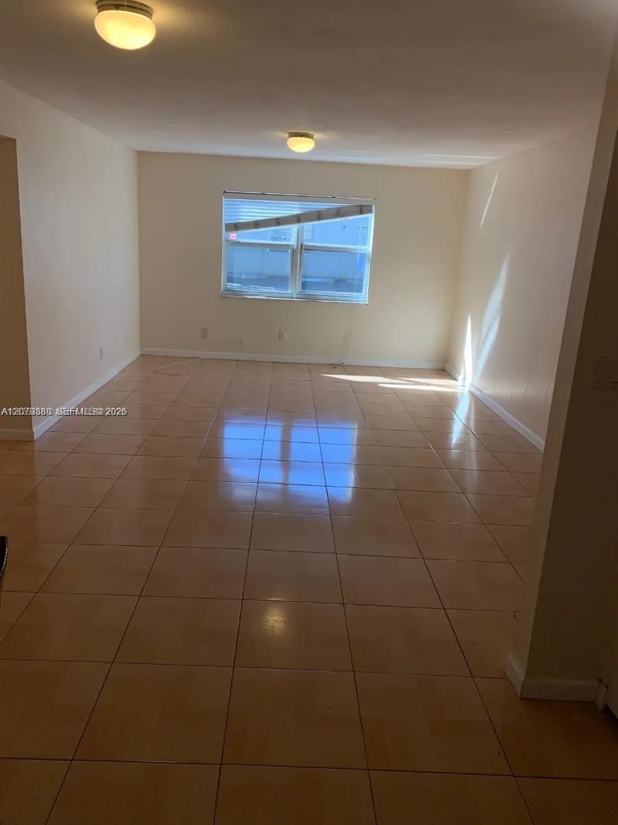 4524 SW 54th St #502-W Dania Beach, FL 33314