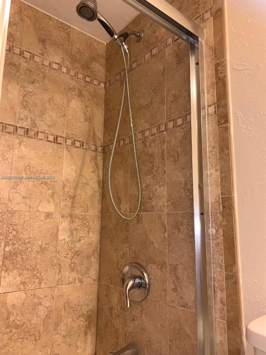 4524 SW 54th St #502-W Dania Beach, FL 33314