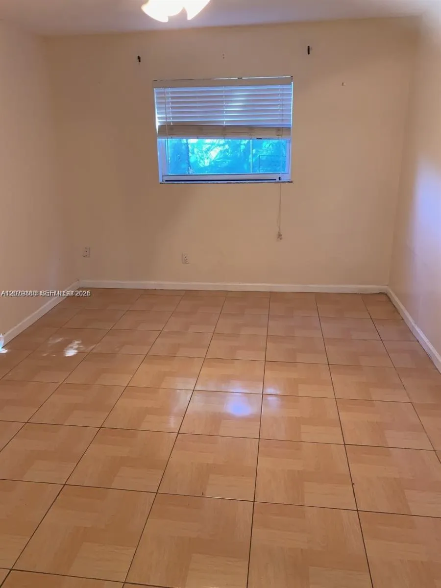 4524 SW 54th St #502-W Dania Beach, FL 33314