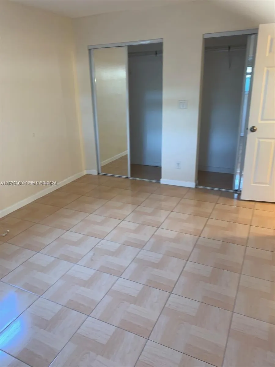 4524 SW 54th St #502-W Dania Beach, FL 33314