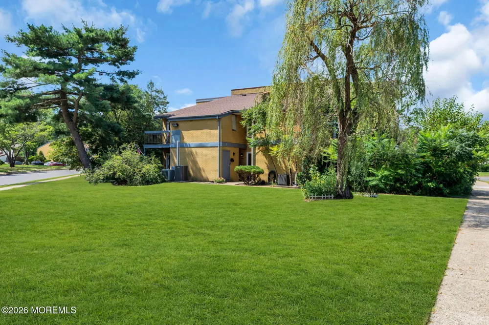 4 Newport Court Brick, NJ 08724