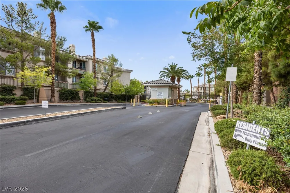 7147 S Durango Drive #105 Las Vegas, NV 89113
