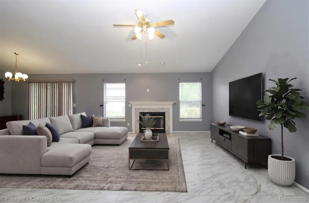 14777 Cavell Street Livonia City, MI 48154