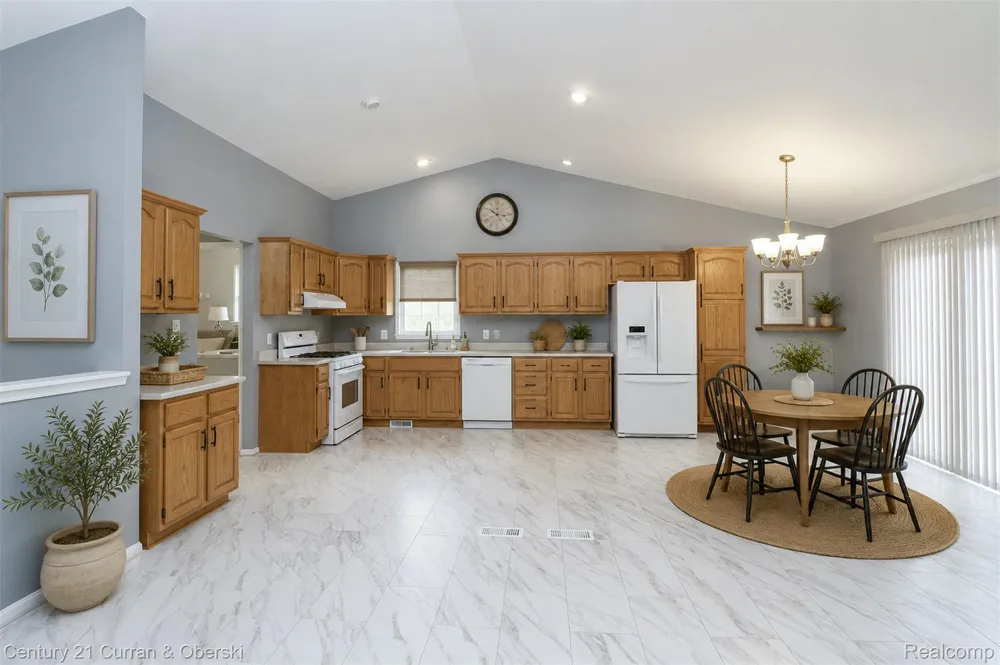 14777 Cavell Street Livonia City, MI 48154