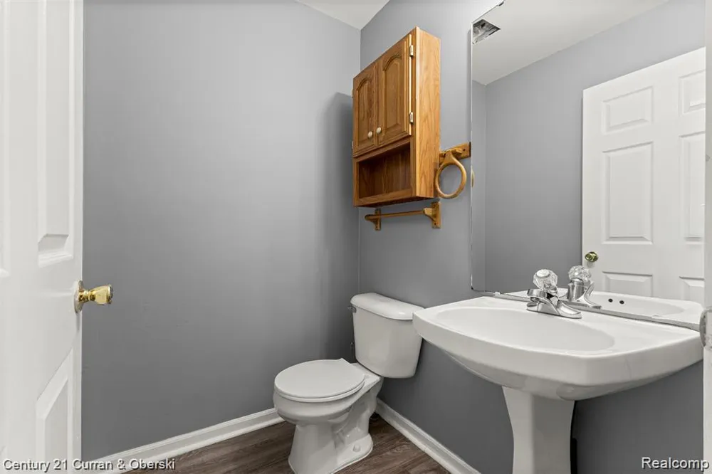 14777 Cavell Street Livonia City, MI 48154