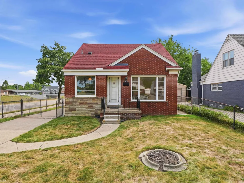 20712 Lancaster Street Harper Woods City, MI 48225