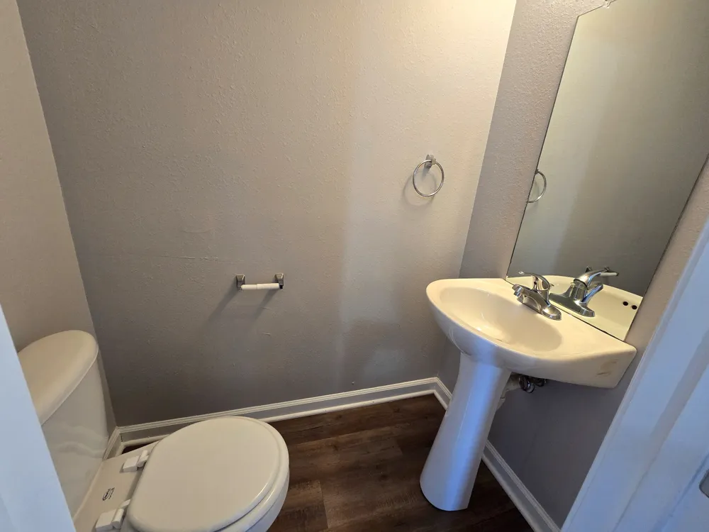 252 Executive Ave #1A Clarksville, TN 37042