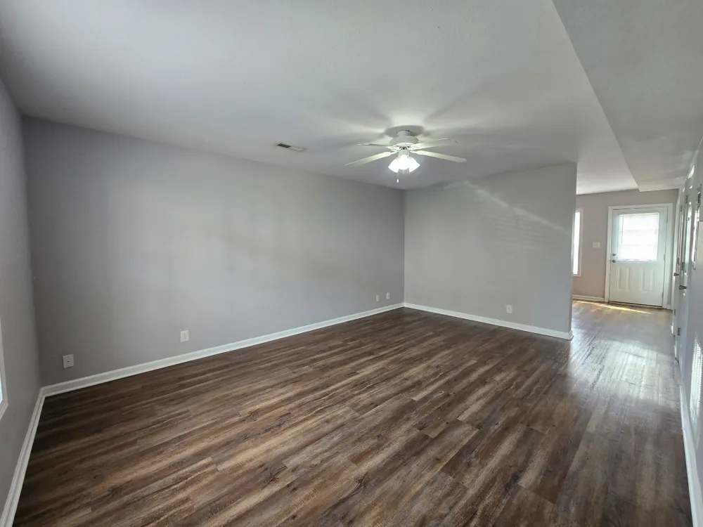 252 Executive Ave #1A Clarksville, TN 37042