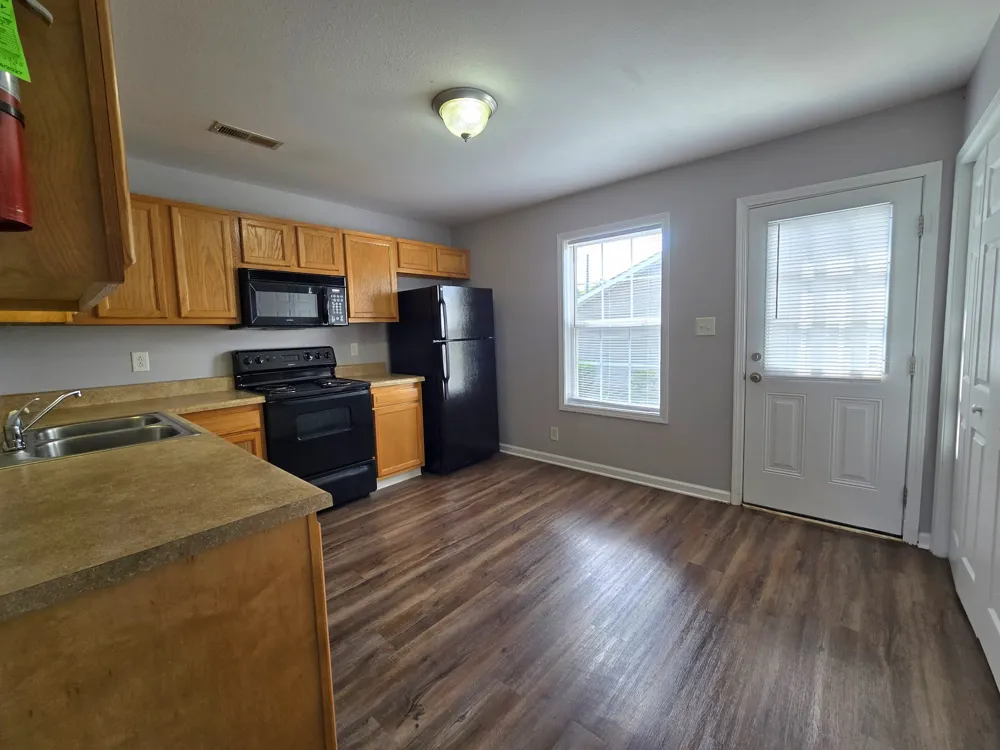 252 Executive Ave #1A Clarksville, TN 37042
