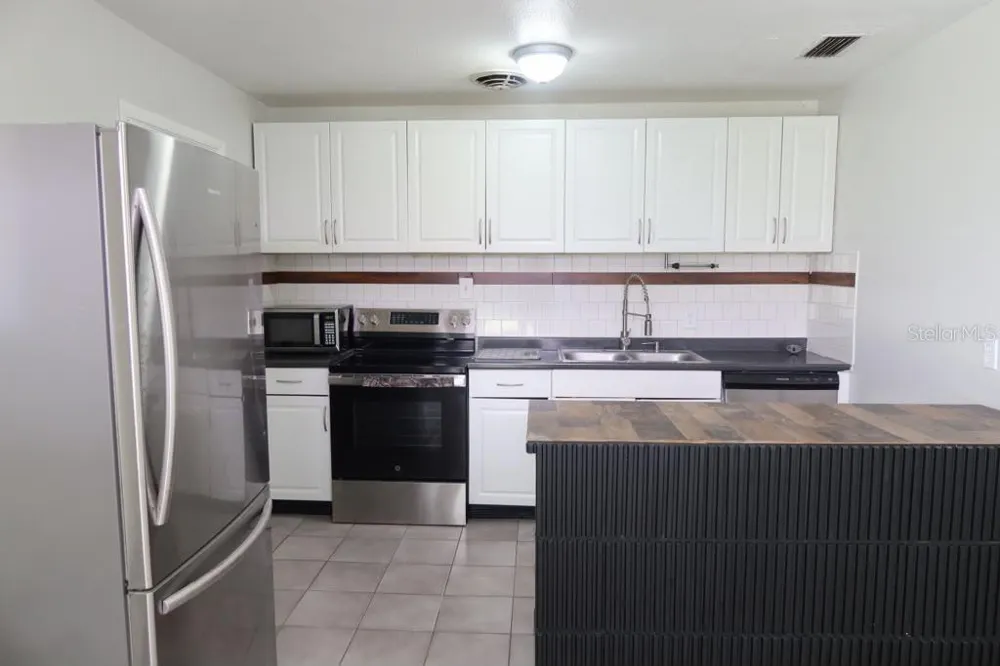 6731 MOPSY LN Jacksonville, FL 32210