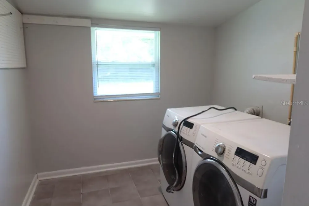 6731 MOPSY LN Jacksonville, FL 32210