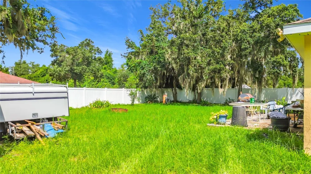 215 OAK CIRCLE ocala, FL 34472