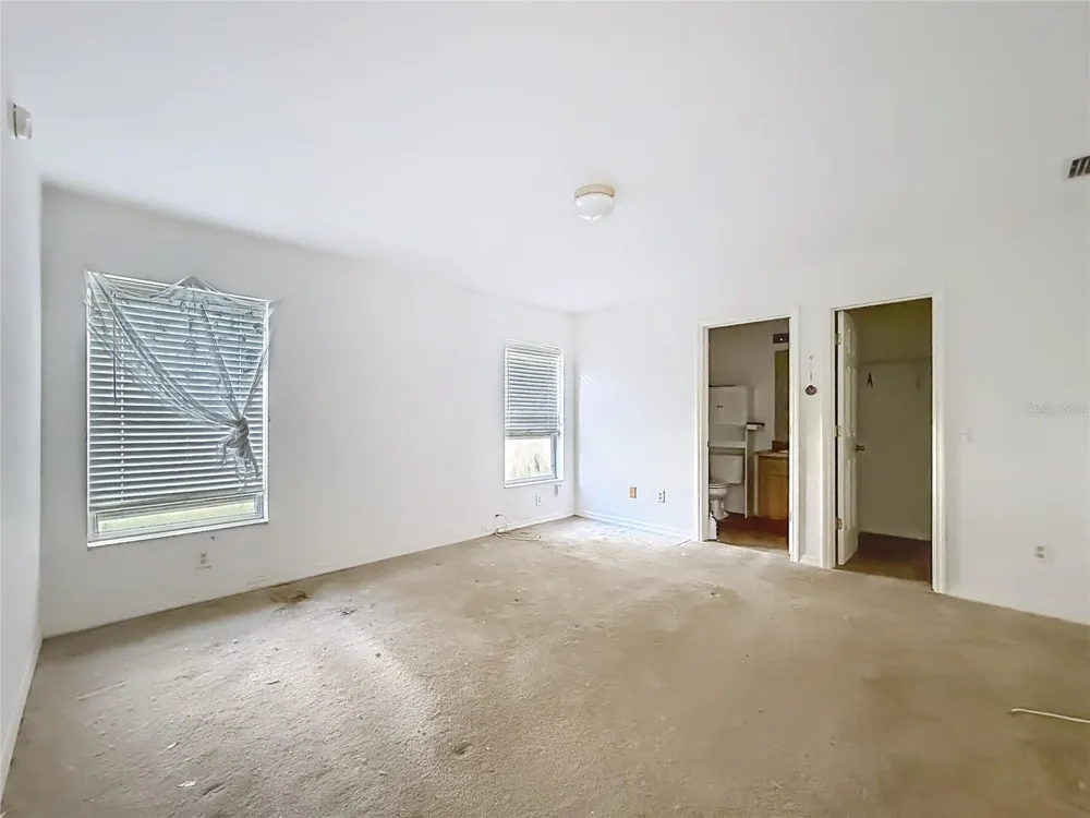 215 OAK CIRCLE ocala, FL 34472