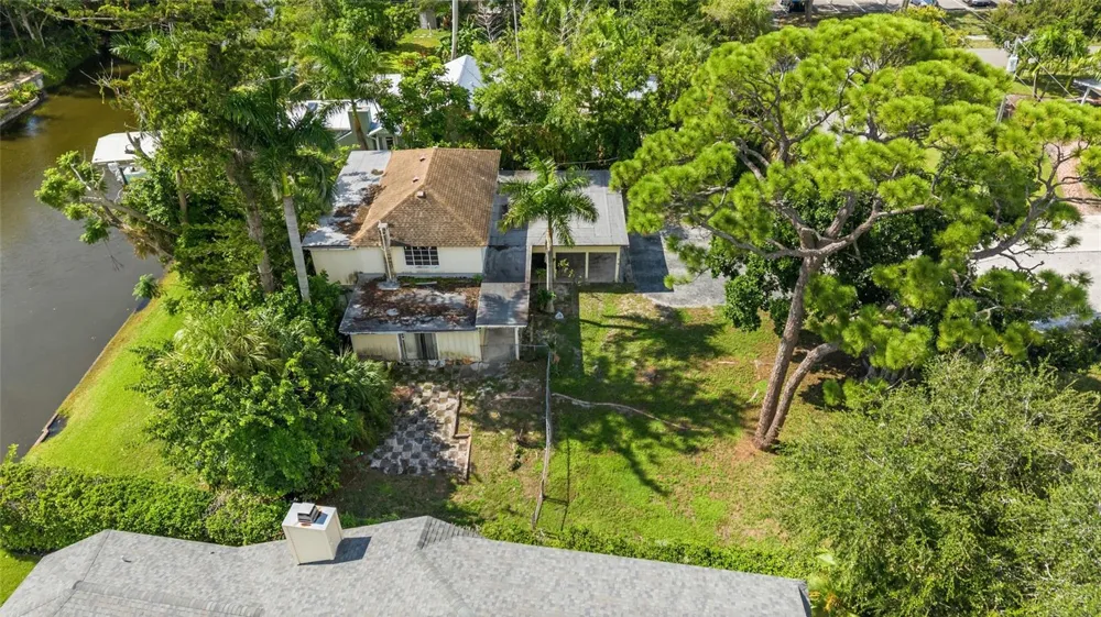 103 40TH STREET COURT NW Bradenton, FL 34209