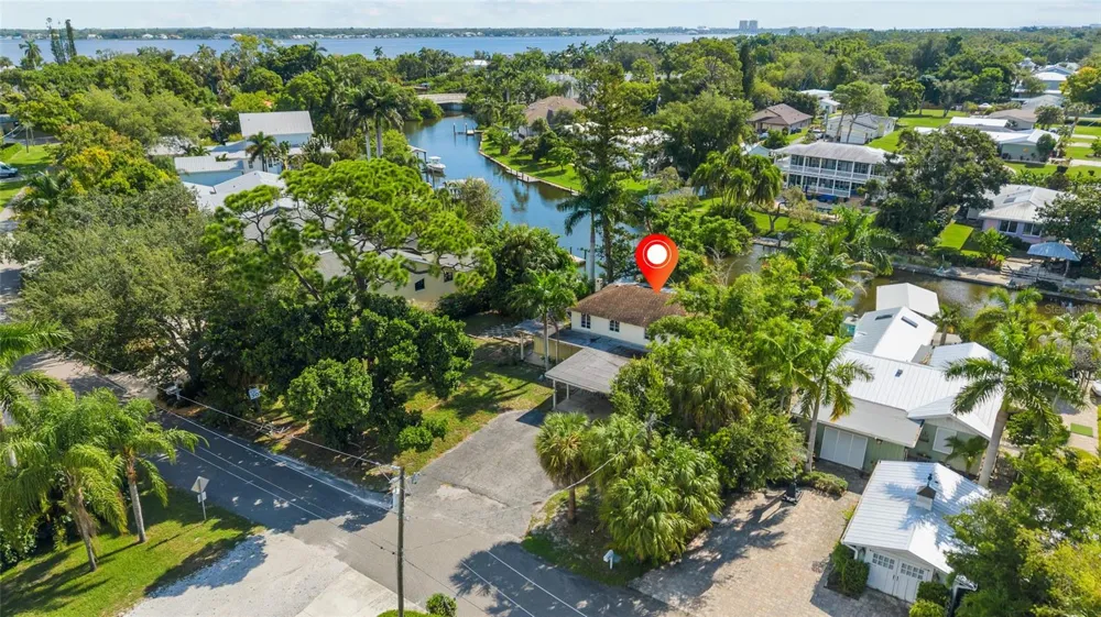 103 40TH STREET COURT NW Bradenton, FL 34209