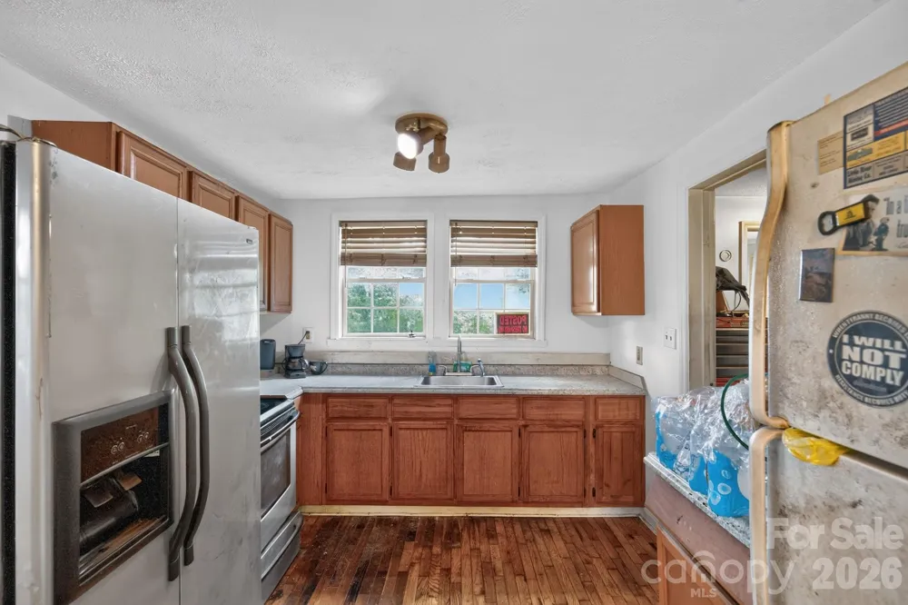 1324 Low Gap Road Hendersonville, NC 28792