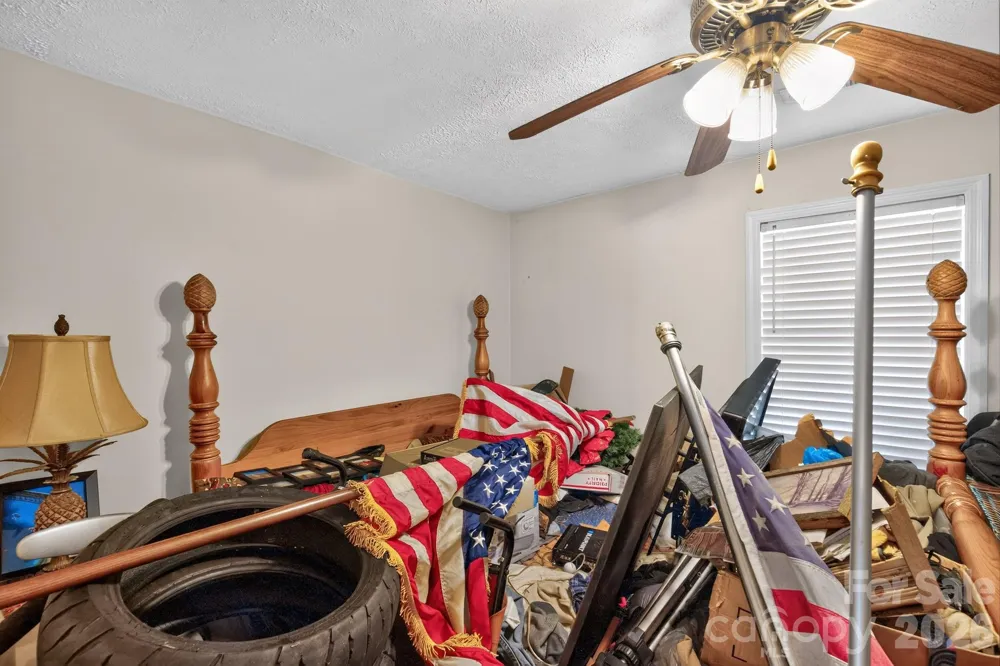 1324 Low Gap Road Hendersonville, NC 28792