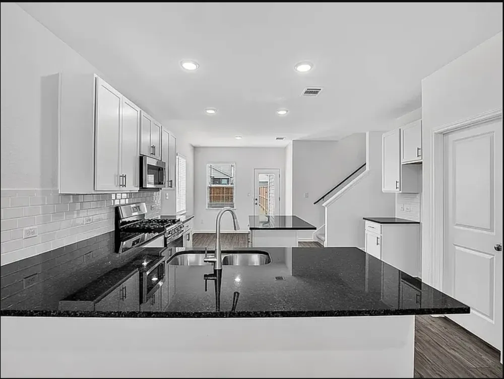 203 Betsy Road Hutto, TX 78634