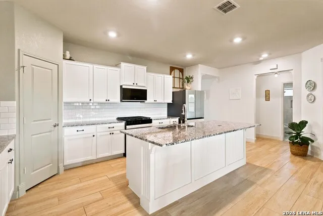 3892 Copper Bulverde, TX 78163