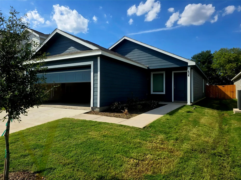 624 Kinglet Lane Princeton, TX 75407