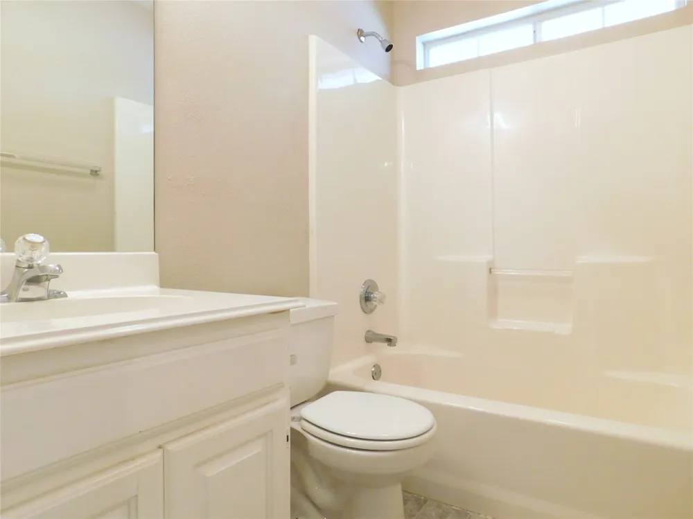 2025 Duck Creek Road Sanger, TX 76266