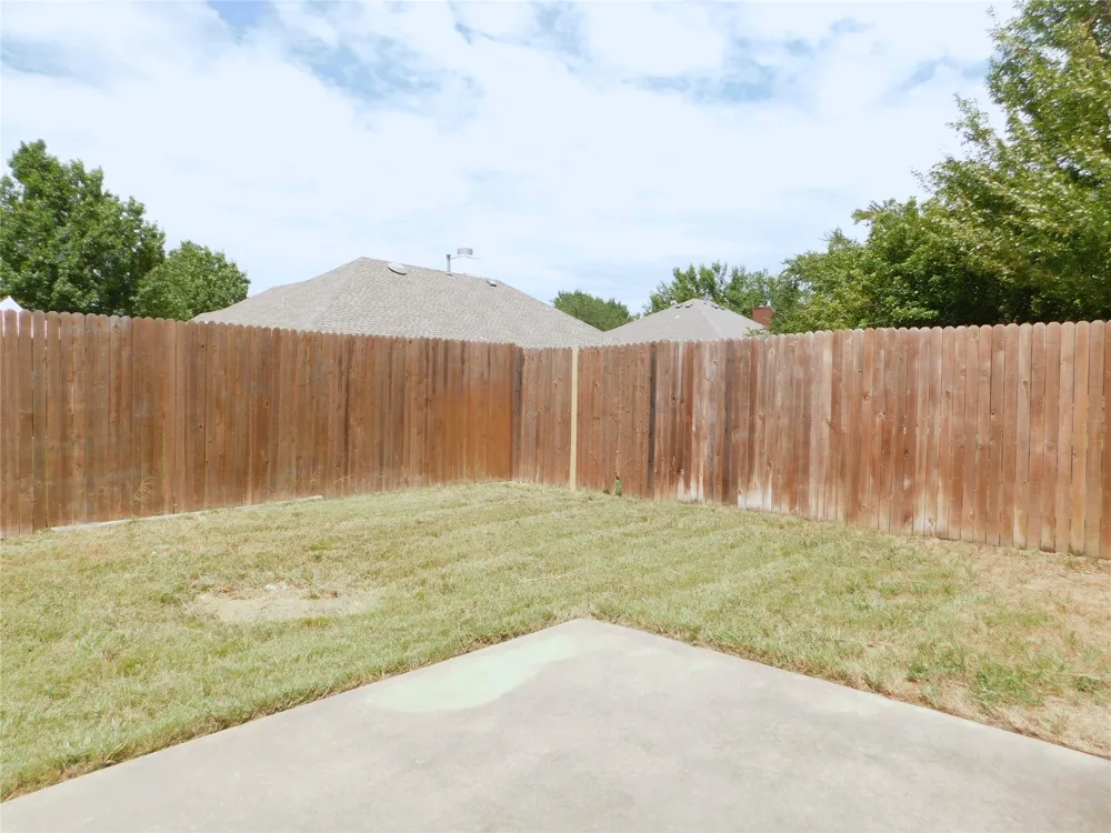 2025 Duck Creek Road Sanger, TX 76266