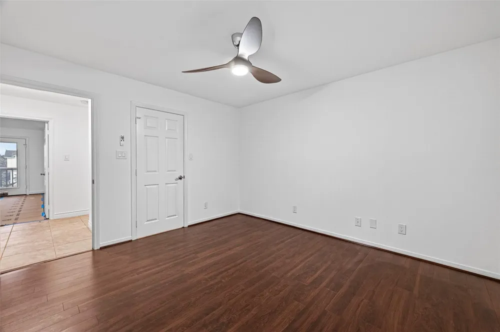 16 Curlew Street La Marque, TX 77568