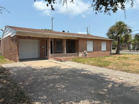106 Barracuda Avenue
