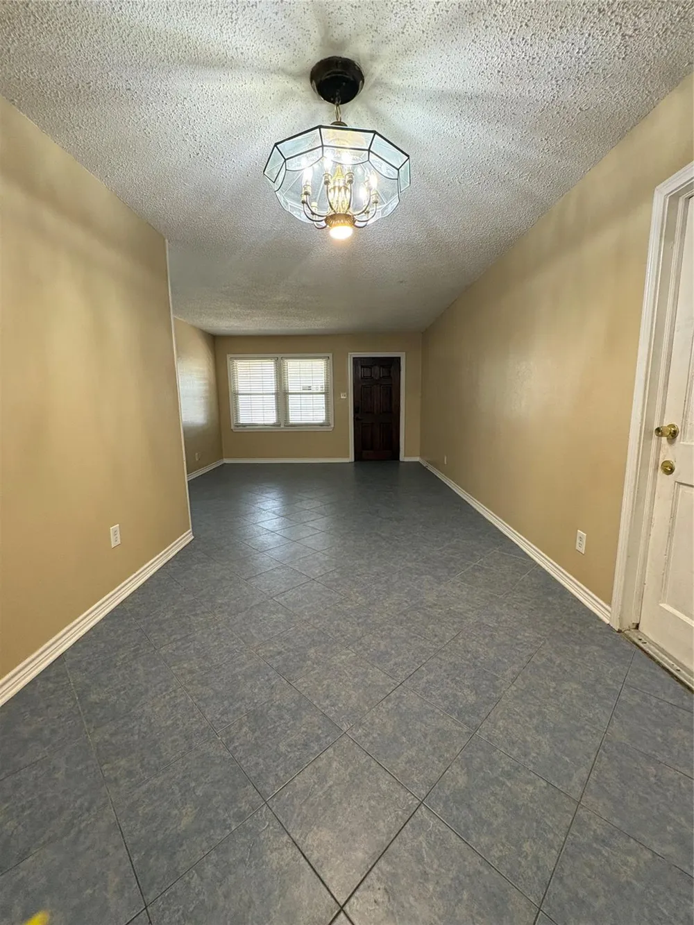 106 Barracuda Avenue Galveston, TX 77550
