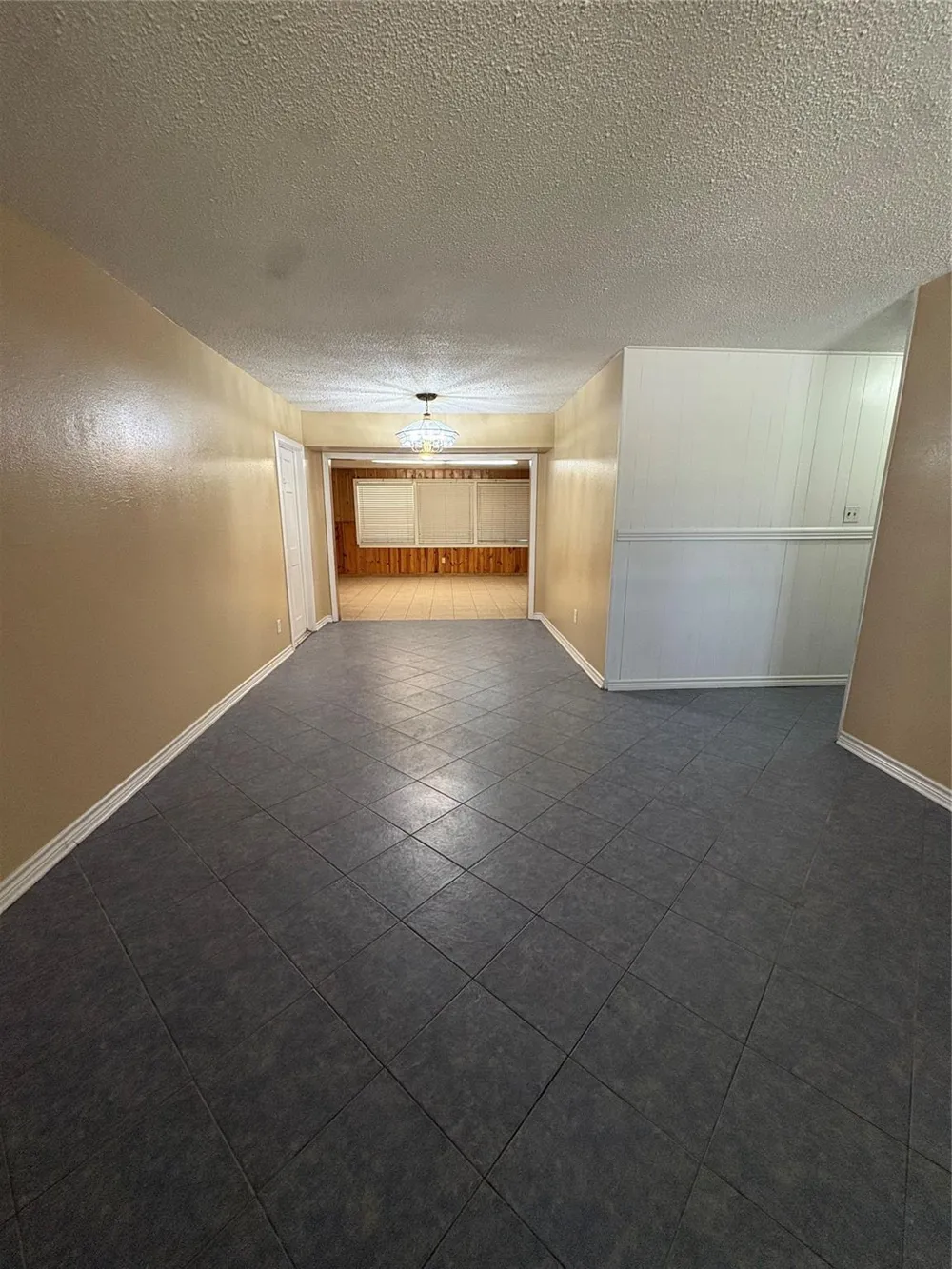 106 Barracuda Avenue Galveston, TX 77550