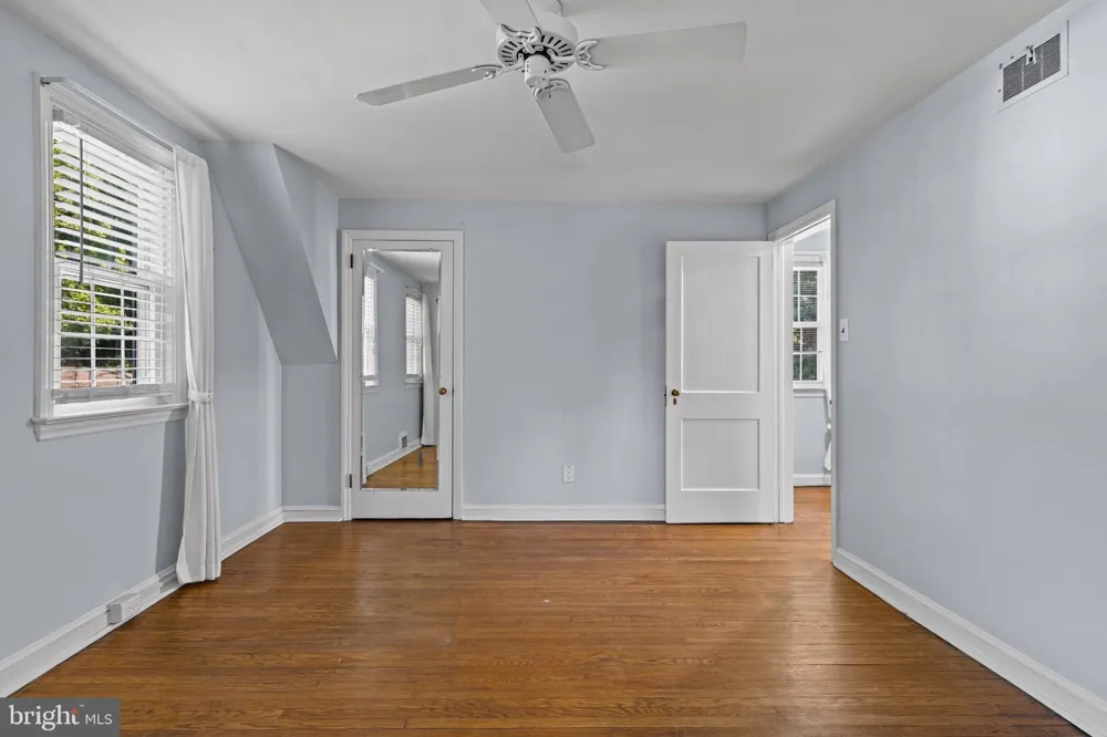 1401 LORE AVENUE Wilmington, DE 19809