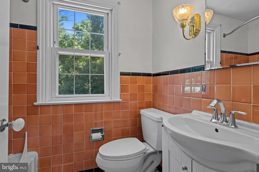1401 LORE AVENUE Wilmington, DE 19809