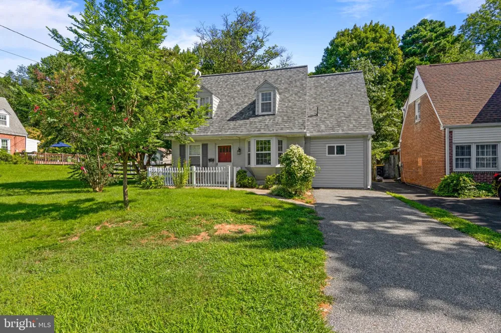 1401 LORE AVENUE Wilmington, DE 19809