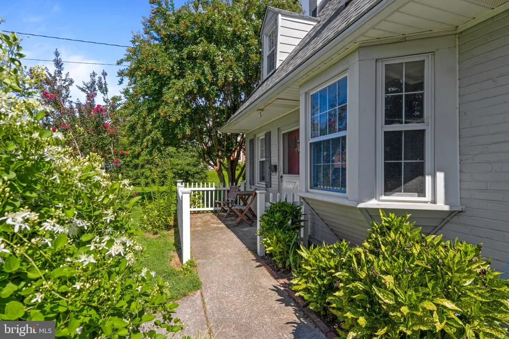 1401 LORE AVENUE Wilmington, DE 19809
