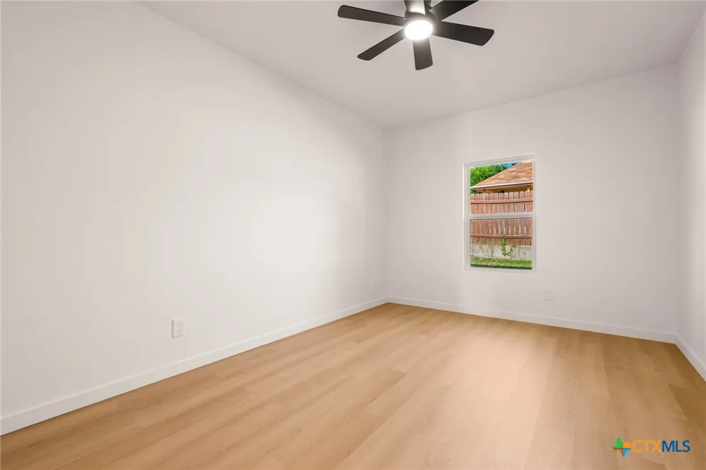 2502 Cross Timber Drive Killeen, TX 76543
