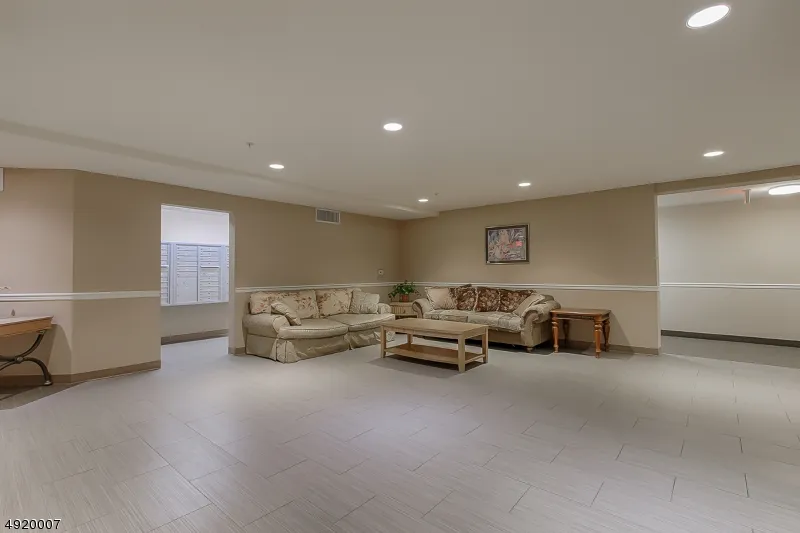2889 State Route 10 #1208 Unit 1208 Parsippany-Troy Hills, NJ 07950