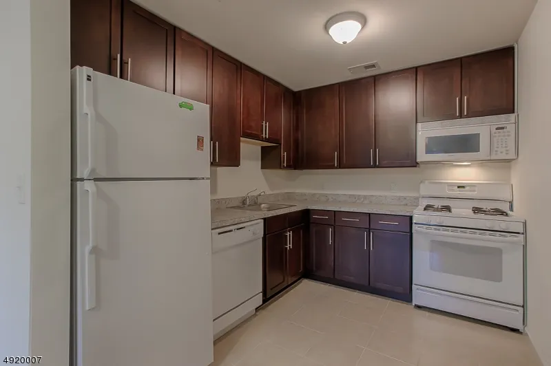 2889 State Route 10 #1208 Unit 1208 Parsippany-Troy Hills, NJ 07950